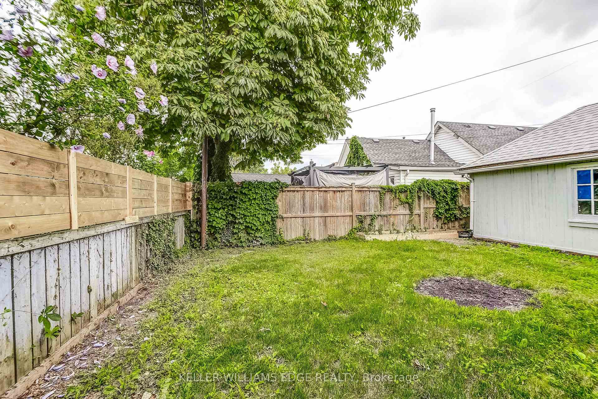 Photo 36 of 5 Bartlett Street, St. Catharines, Facer — HOMEH