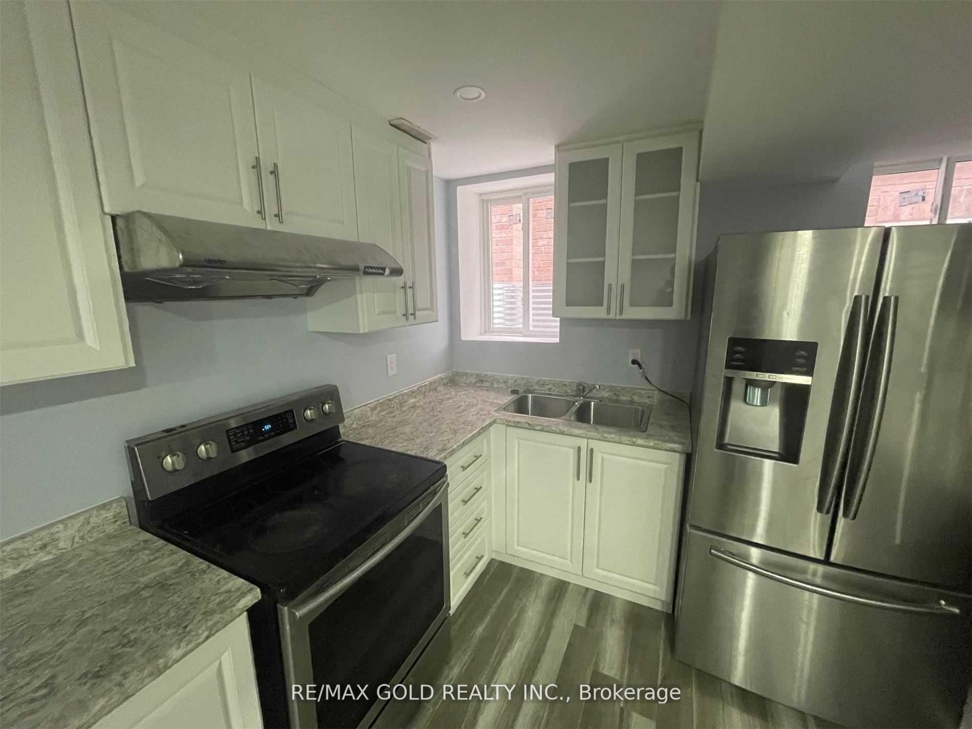 Photo 12 of Unit Bsmt, 39 Edinburgh Drive, Brampton, Brampton West — HOMEH