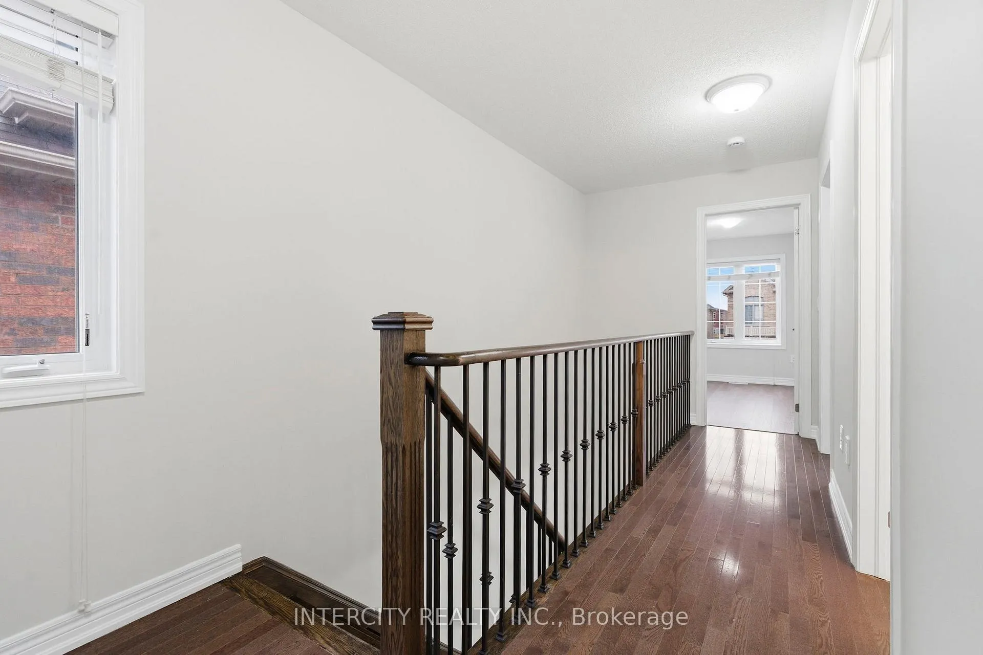 Photo 24 of 34 Alexie Way, Vaughan, Vellore Village — HOMEH