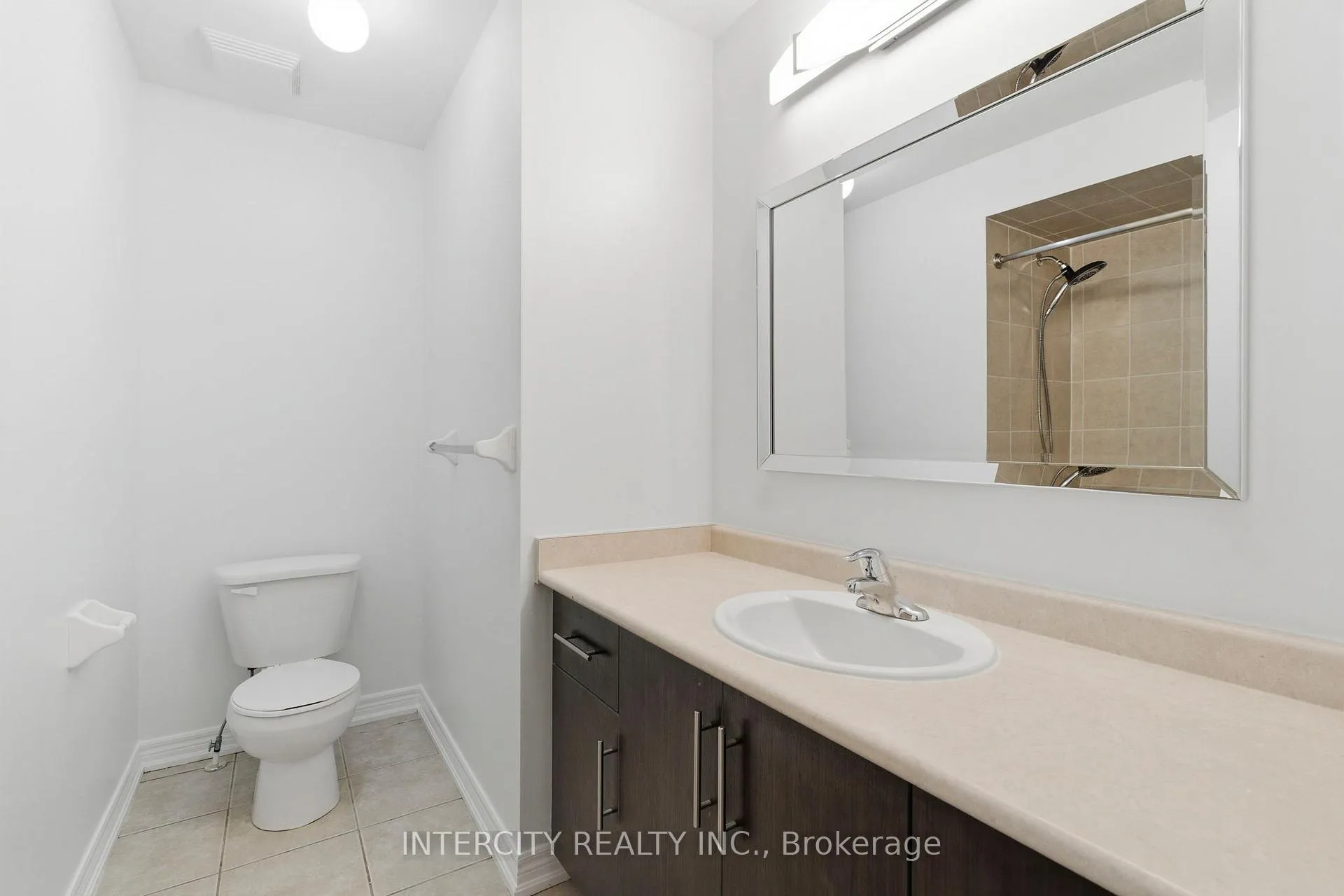 Photo 31 of 34 Alexie Way, Vaughan, Vellore Village — HOMEH