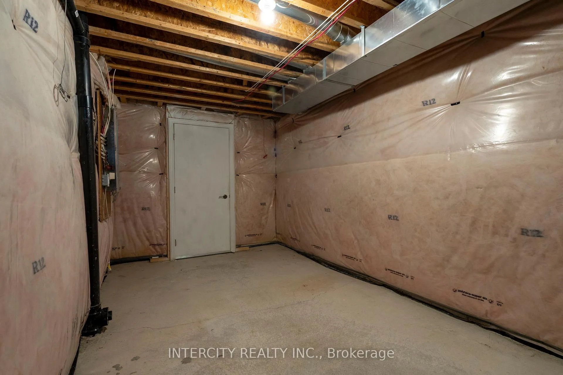 Photo 33 of 34 Alexie Way, Vaughan, Vellore Village — HOMEH