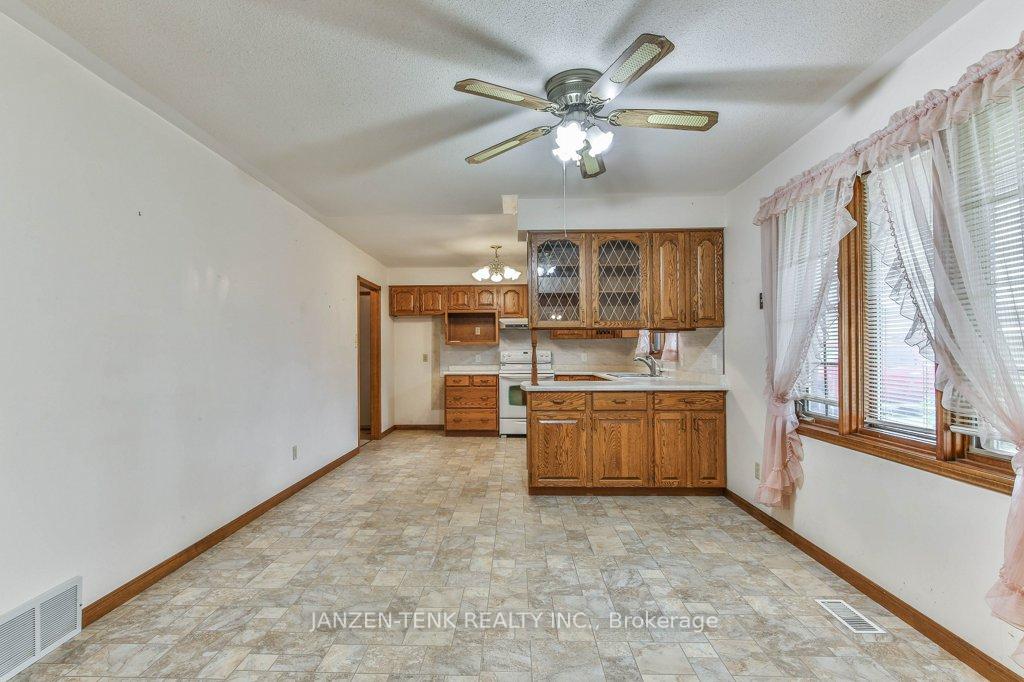 Photo 8 of 9293 Richmond Road, Bayham, Richmond — HOMEH