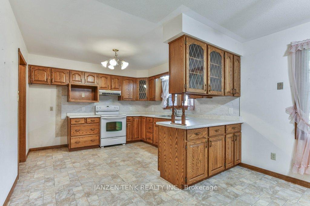 Photo 9 of 9293 Richmond Road, Bayham, Richmond — HOMEH