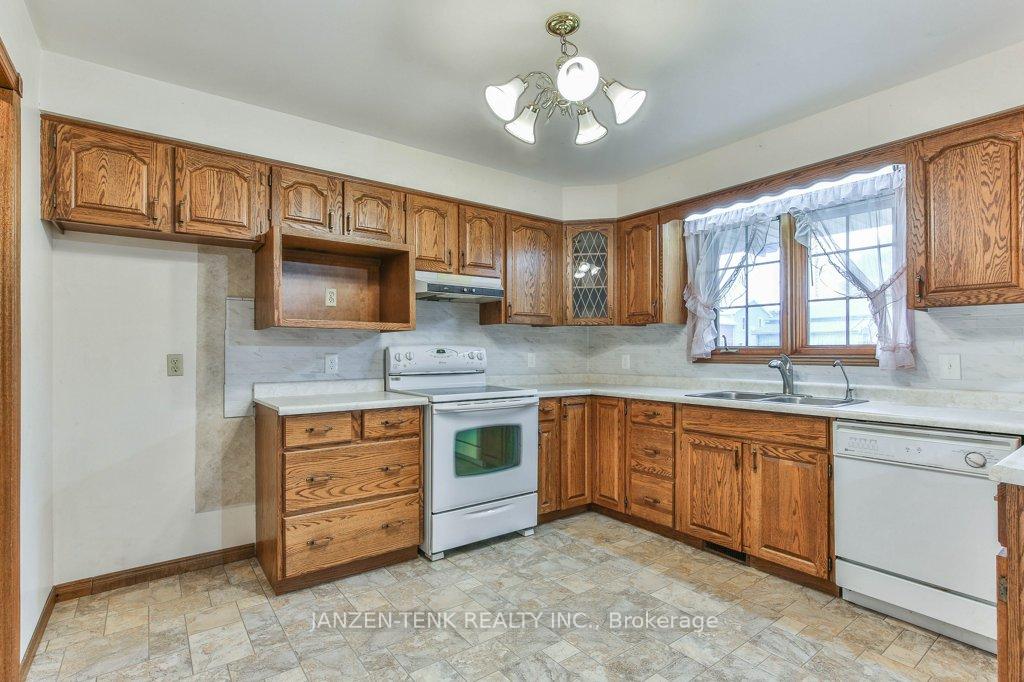 Photo 10 of 9293 Richmond Road, Bayham, Richmond — HOMEH