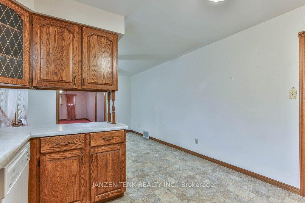 Photo 11 of 9293 Richmond Road, Bayham, Richmond — HOMEH
