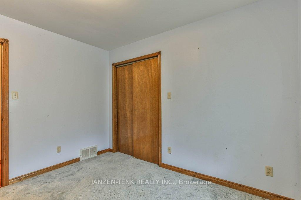 Photo 17 of 9293 Richmond Road, Bayham, Richmond — HOMEH