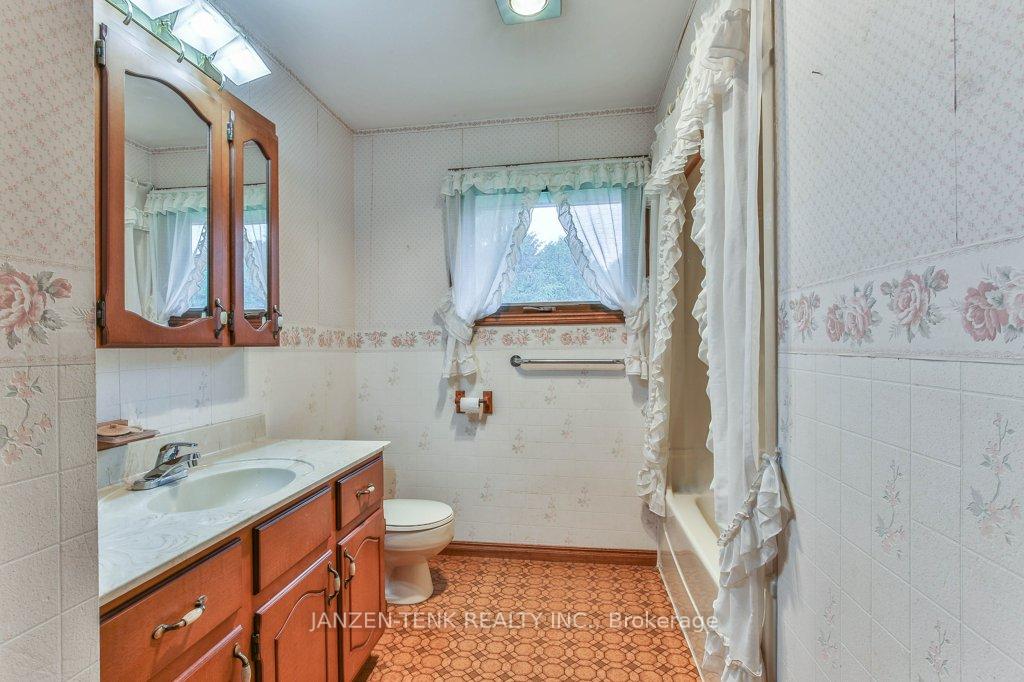 Photo 20 of 9293 Richmond Road, Bayham, Richmond — HOMEH