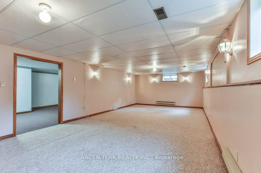 Photo 23 of 9293 Richmond Road, Bayham, Richmond — HOMEH
