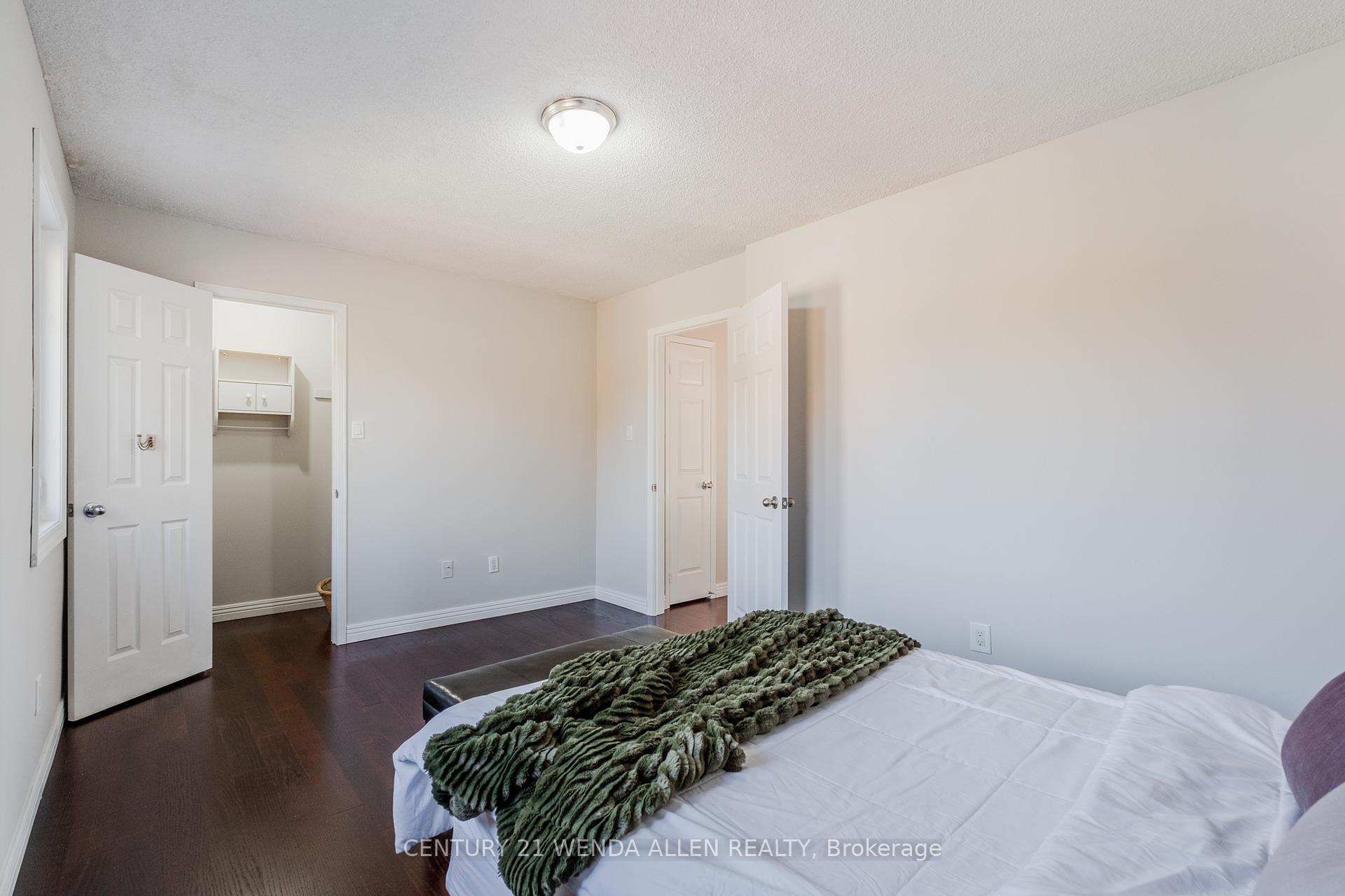 Photo 14 of 113 Meadowlark Drive, Brampton, Fletcher's Creek South — HOMEH