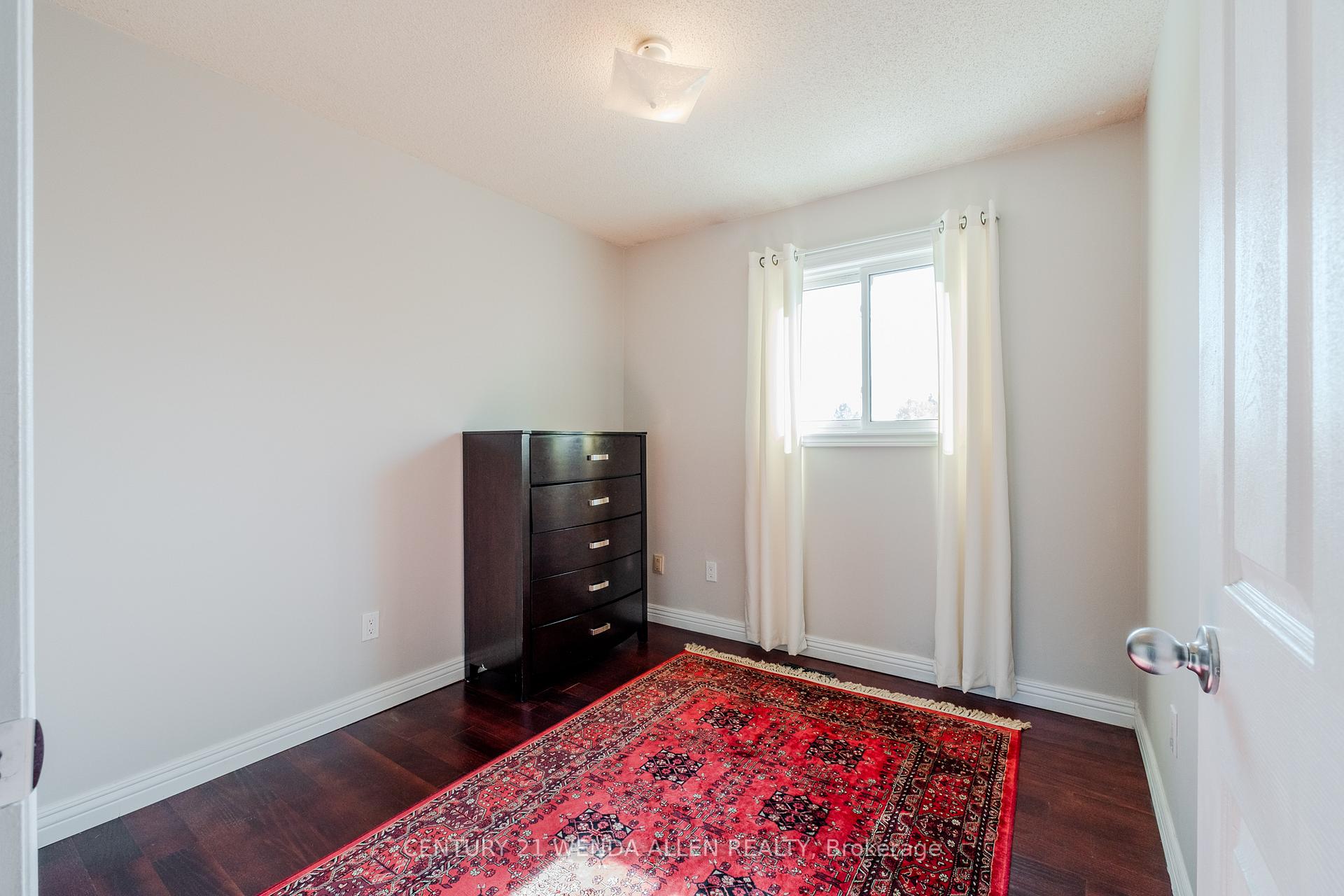 Photo 16 of 113 Meadowlark Drive, Brampton, Fletcher's Creek South — HOMEH