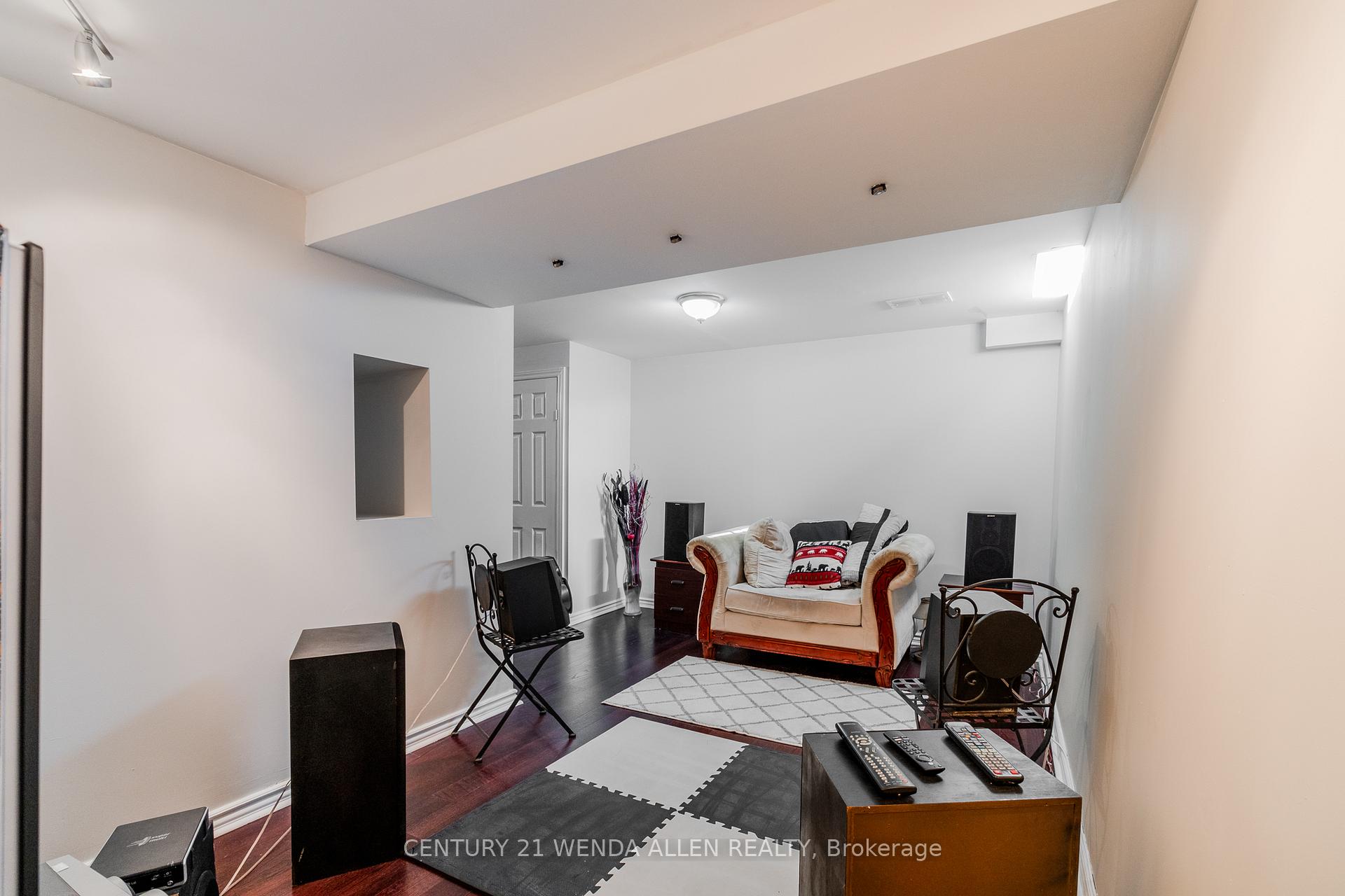 Photo 25 of 113 Meadowlark Drive, Brampton, Fletcher's Creek South — HOMEH