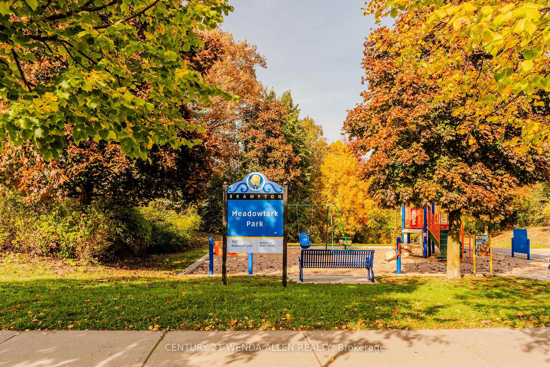 Photo 35 of 113 Meadowlark Drive, Brampton, Fletcher's Creek South — HOMEH