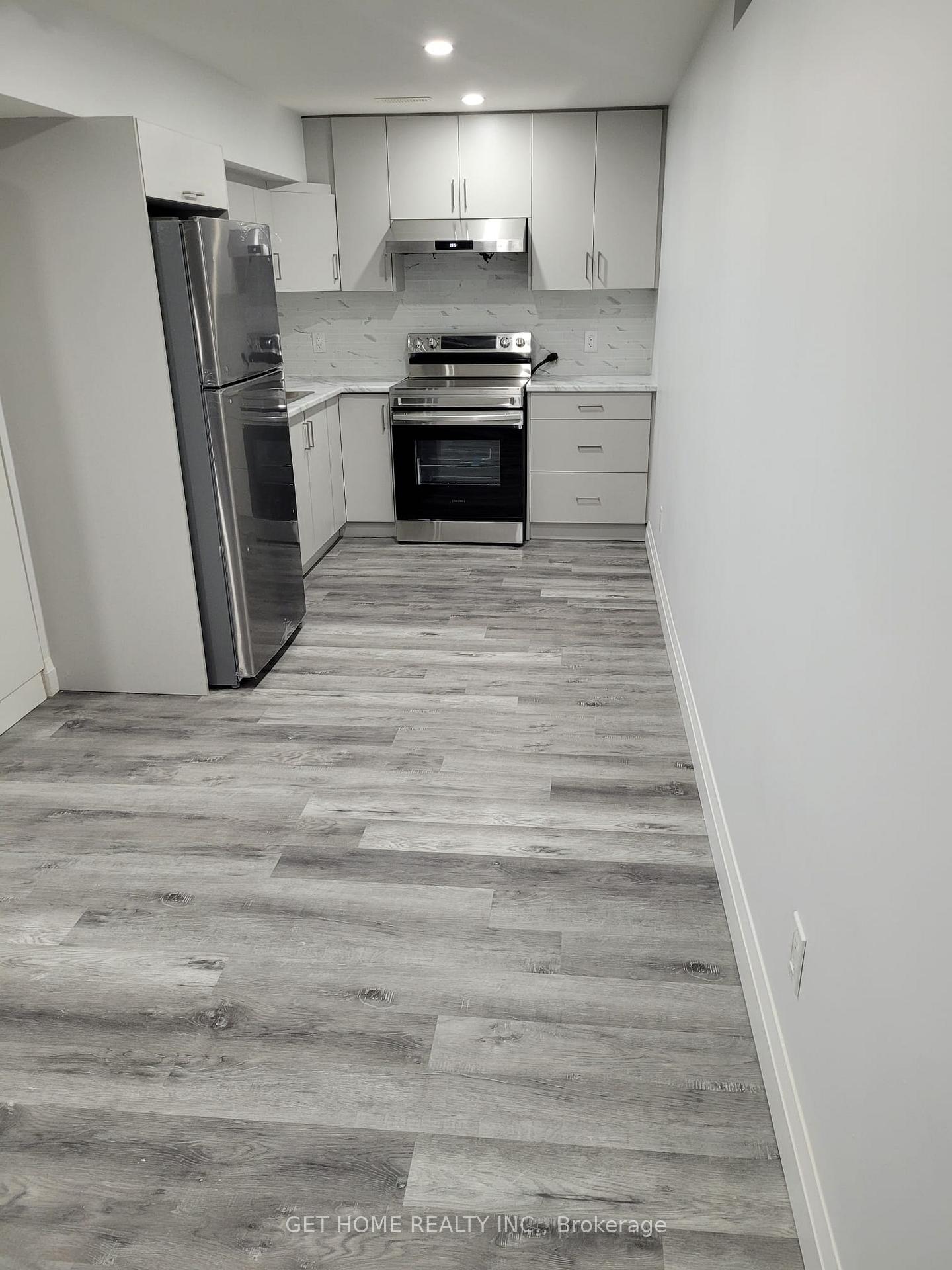 Photo 8 of Unit Bsmt, 125 Allegro Drive, Brampton, Credit Valley — HOMEH