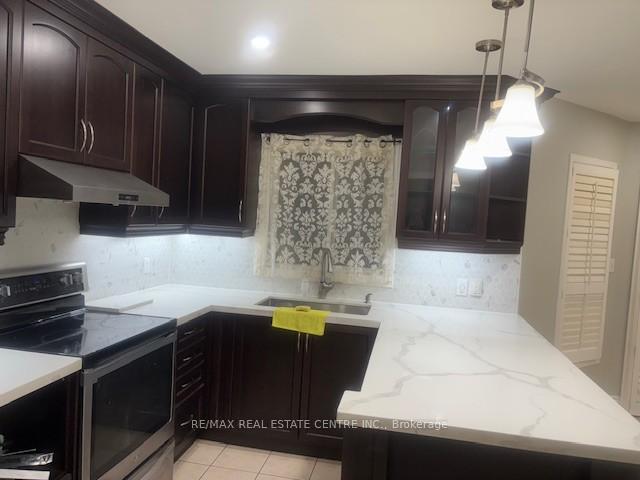 Photo 3 of 107 Olympia Crescent, Brampton, Fletcher's Meadow — HOMEH