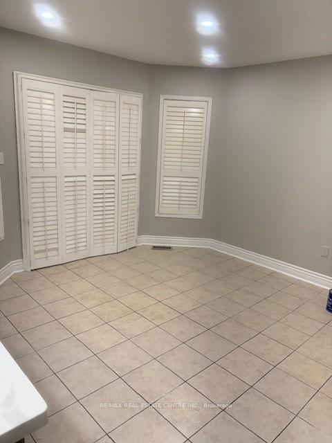 Photo 5 of 107 Olympia Crescent, Brampton, Fletcher's Meadow — HOMEH