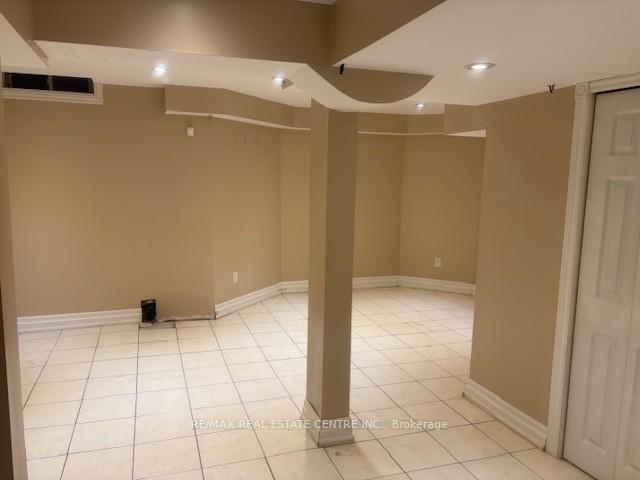 Photo 17 of 107 Olympia Crescent, Brampton, Fletcher's Meadow — HOMEH