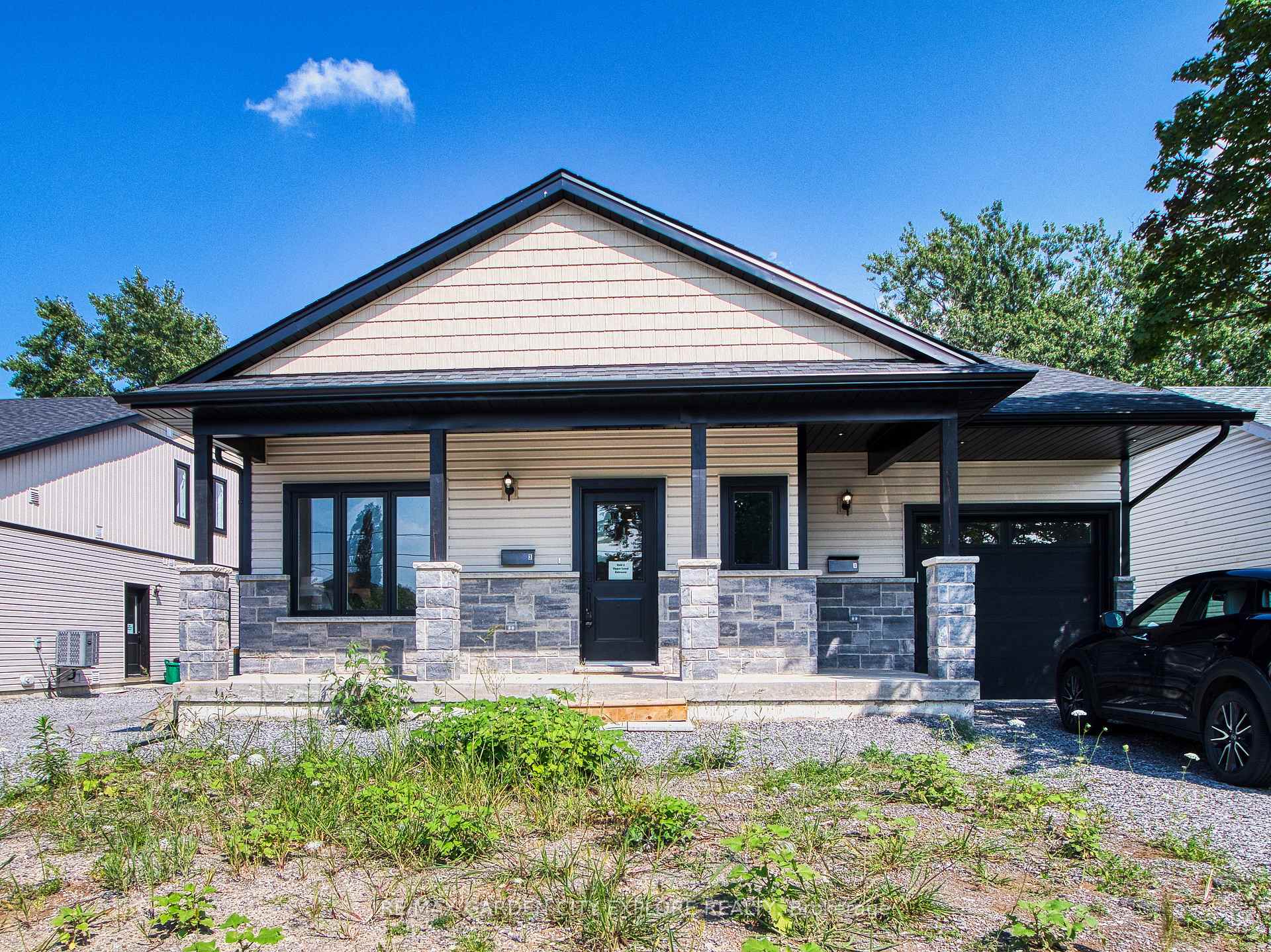 Front of Unit 3, 13 Valley Road