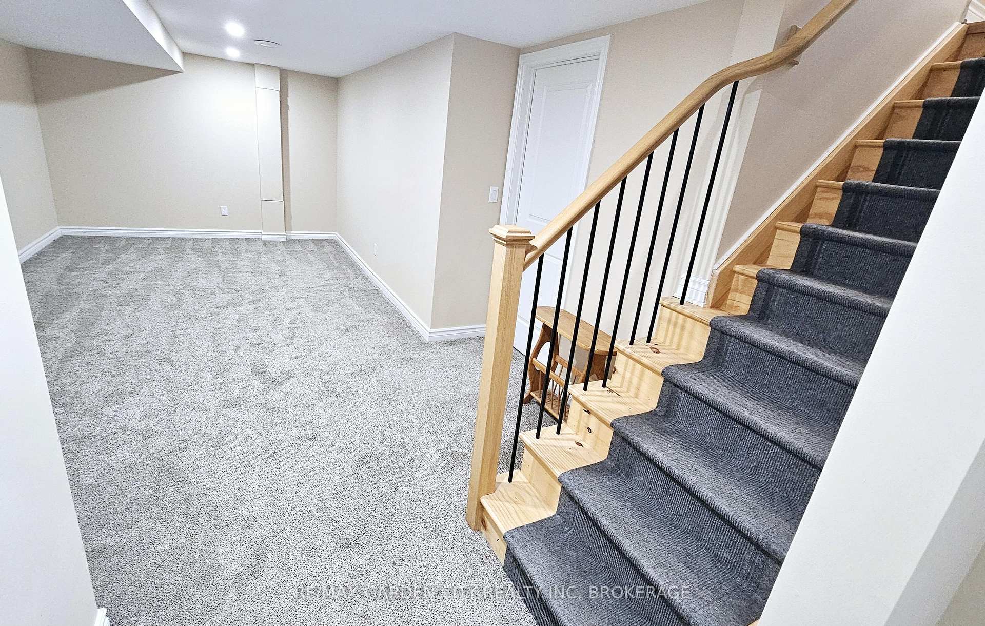 Photo 16 of 11 Kerwin Gate, St. Catharines, Lakeport — HOMEH