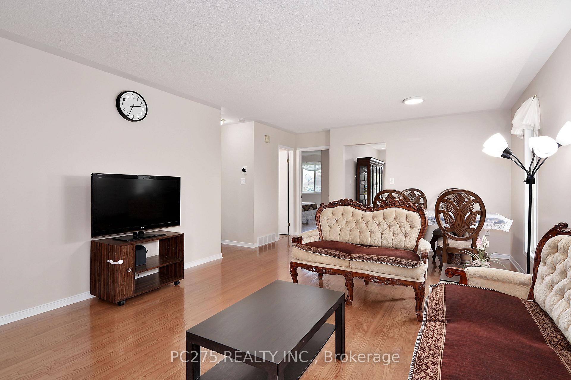 Photo 9 of 401 Chestnut Street, St. Thomas — HOMEH