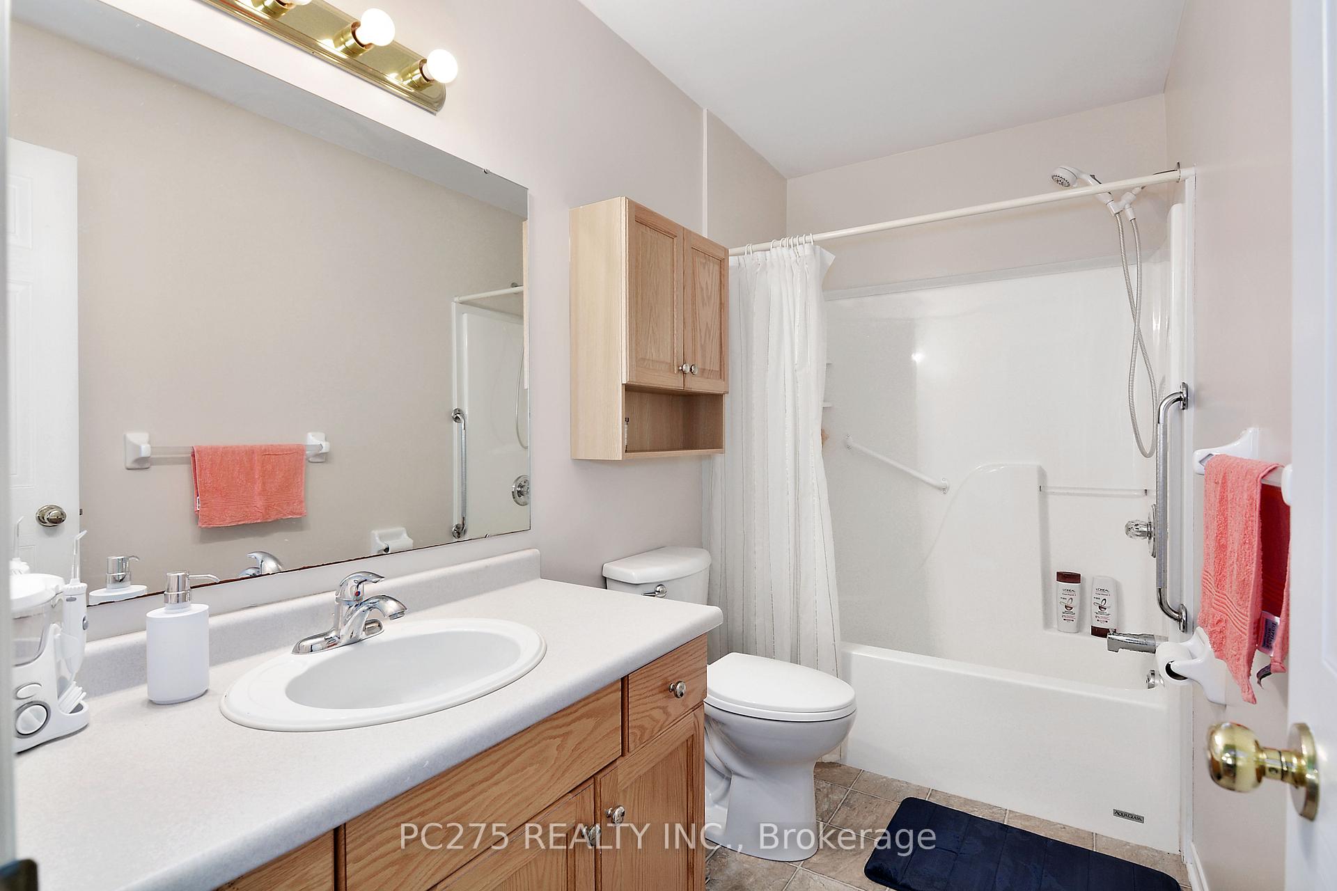 Photo 13 of 401 Chestnut Street, St. Thomas — HOMEH