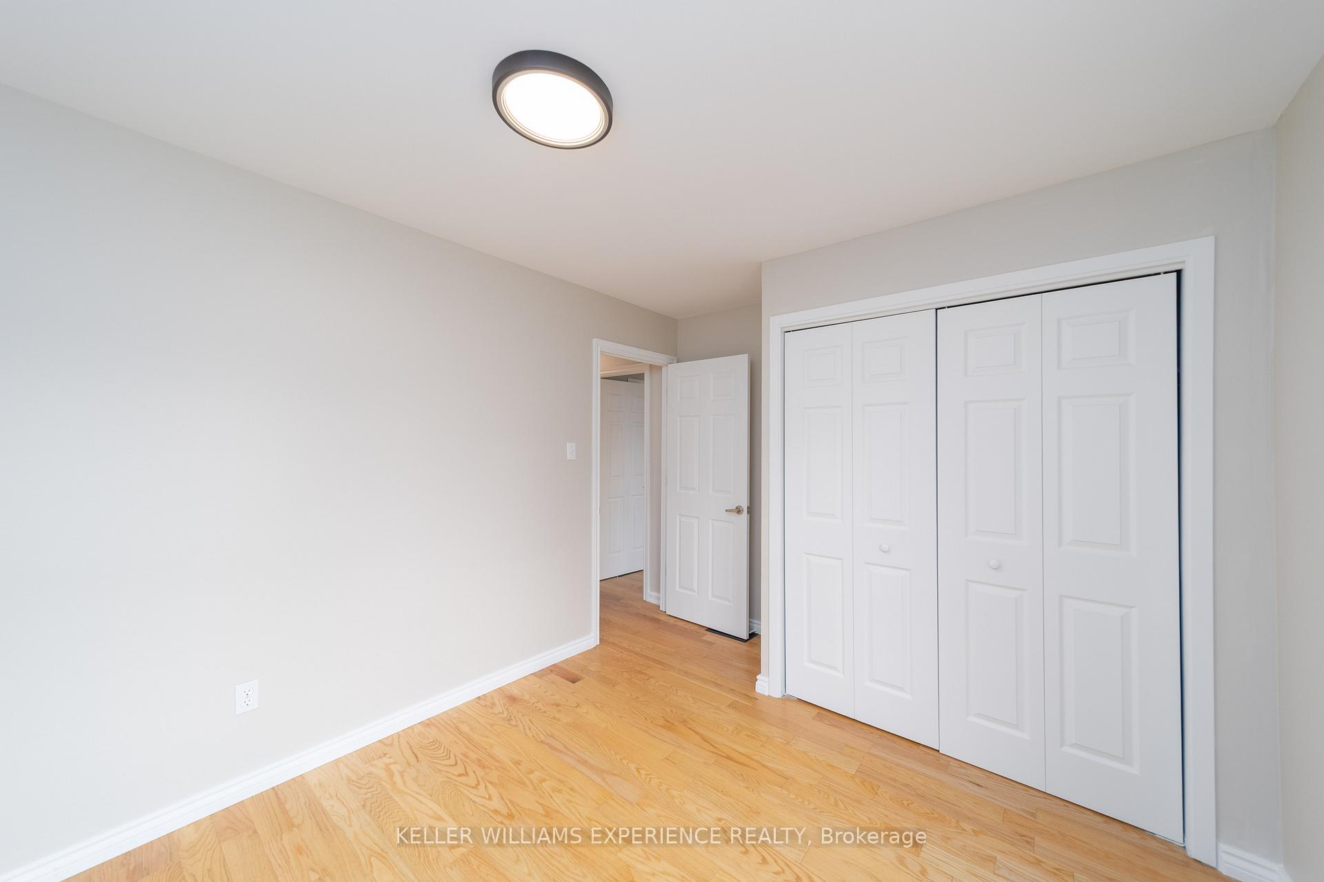 Photo 23 of Unit MAIN/UPPER LEVEL, 14 Ashdale Court, Barrie, Cundles East — HOMEH