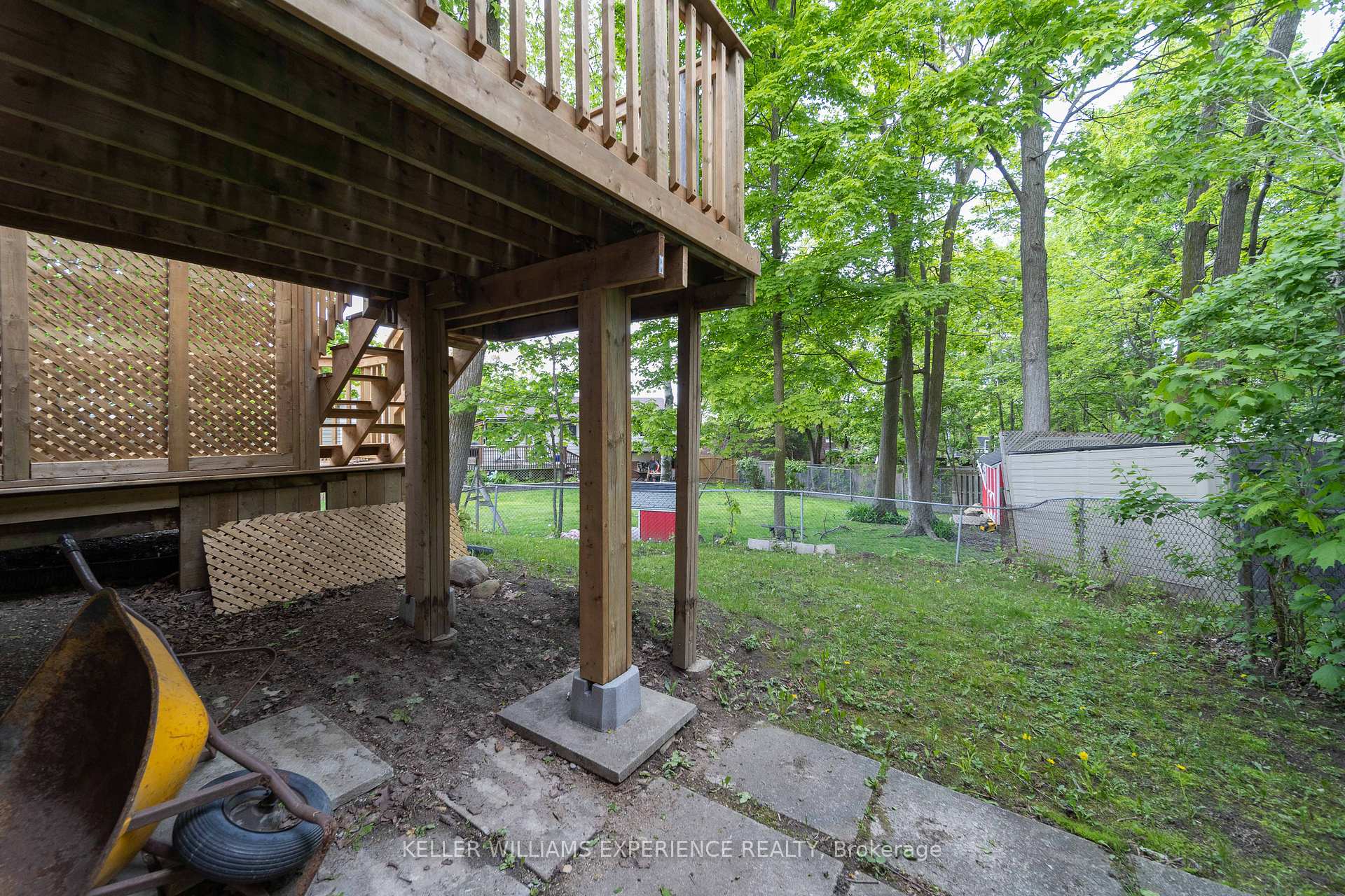 Photo 20 of Unit MAIN/UPPER LEVEL, 14 Ashdale Court, Barrie, Cundles East — HOMEH