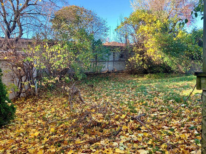 Photo 14 of 39 Merton Road, Brampton, Brampton North — HOMEH