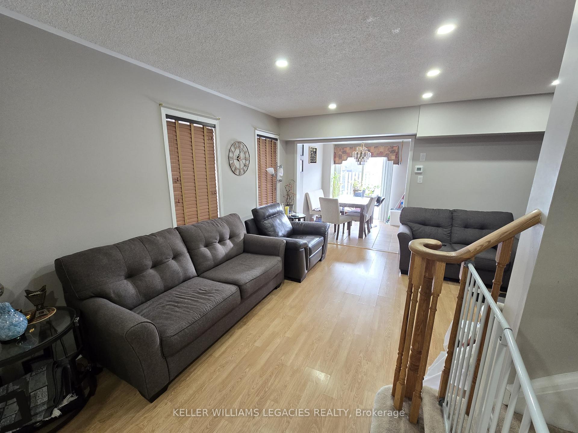 Photo 2 of 35 Tanasi Road, Brampton, Credit Valley — HOMEH