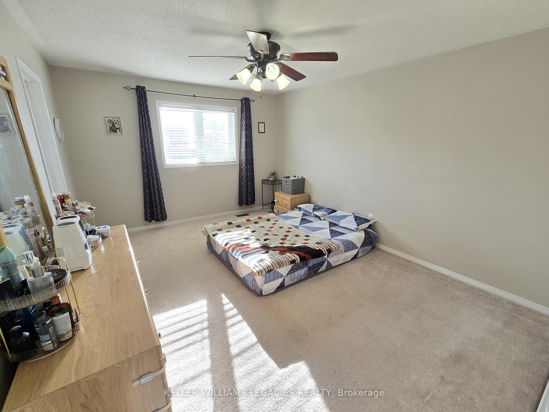 Photo 7 of 35 Tanasi Road, Brampton, Credit Valley — HOMEH