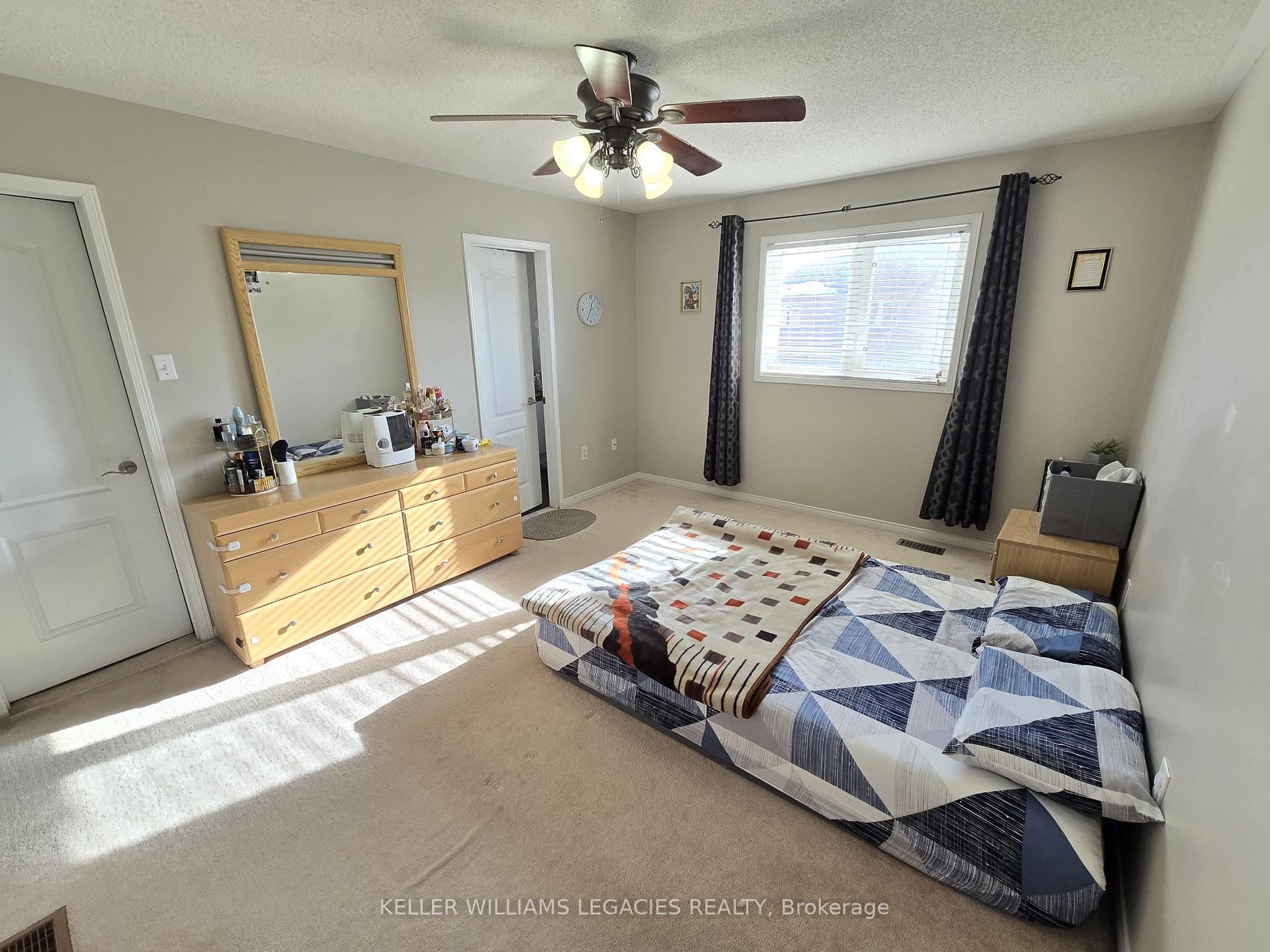 Photo 8 of 35 Tanasi Road, Brampton, Credit Valley — HOMEH