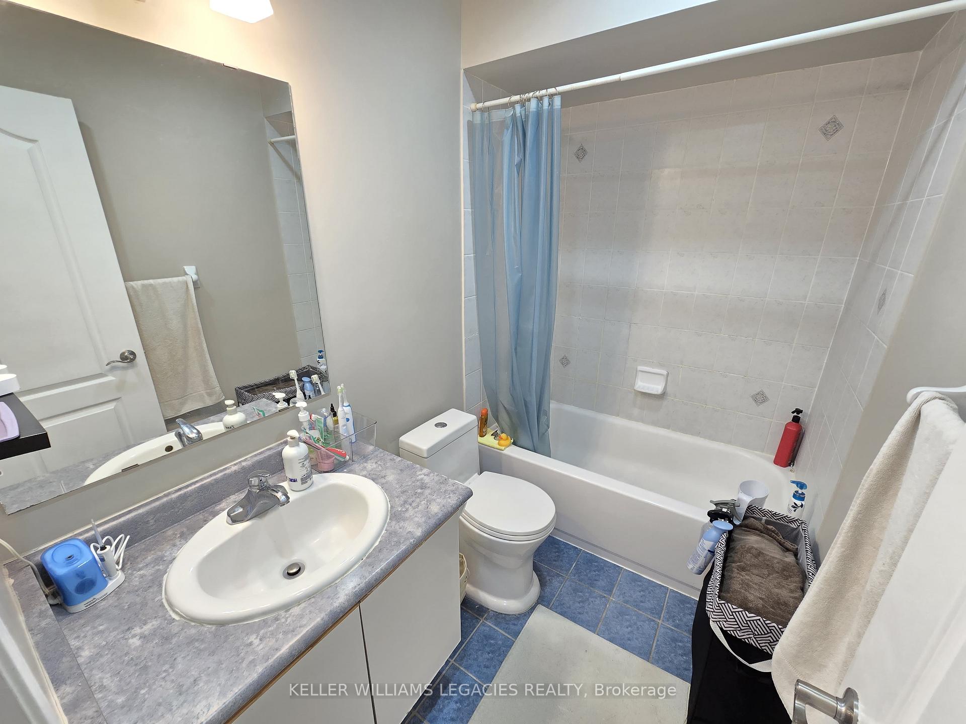 Photo 12 of 35 Tanasi Road, Brampton, Credit Valley — HOMEH