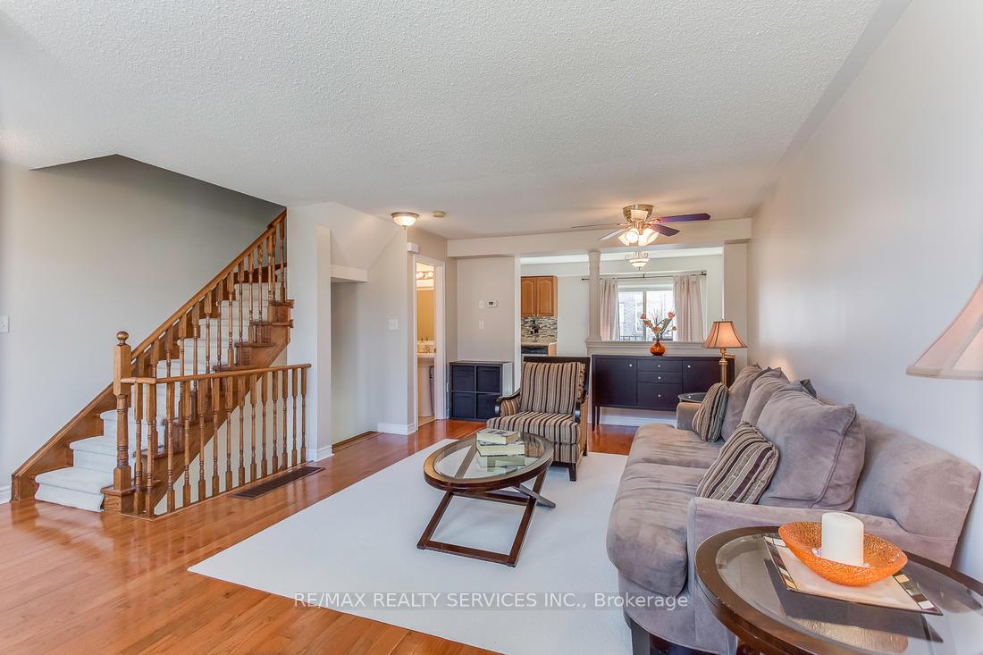Photo 5 of 37 Oban Road, Brampton, Fletcher's Creek South — HOMEH
