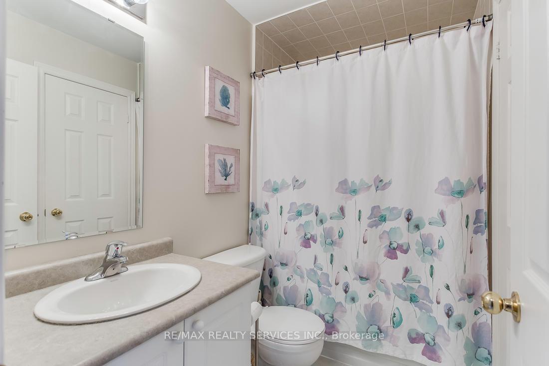 Photo 9 of 37 Oban Road, Brampton, Fletcher's Creek South — HOMEH