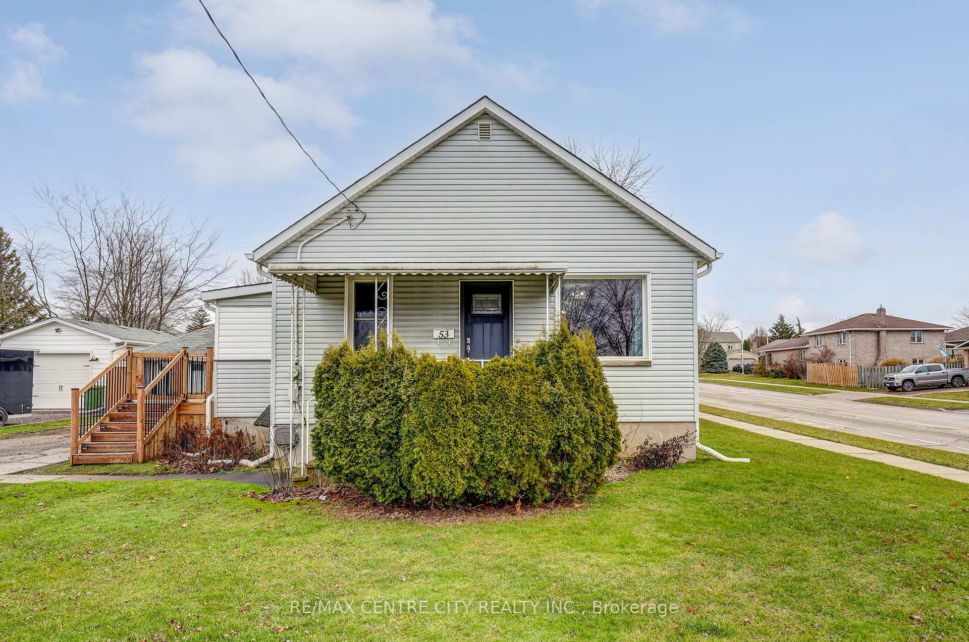 Photo 1 of 53 Park Avenue, St. Thomas — HOMEH