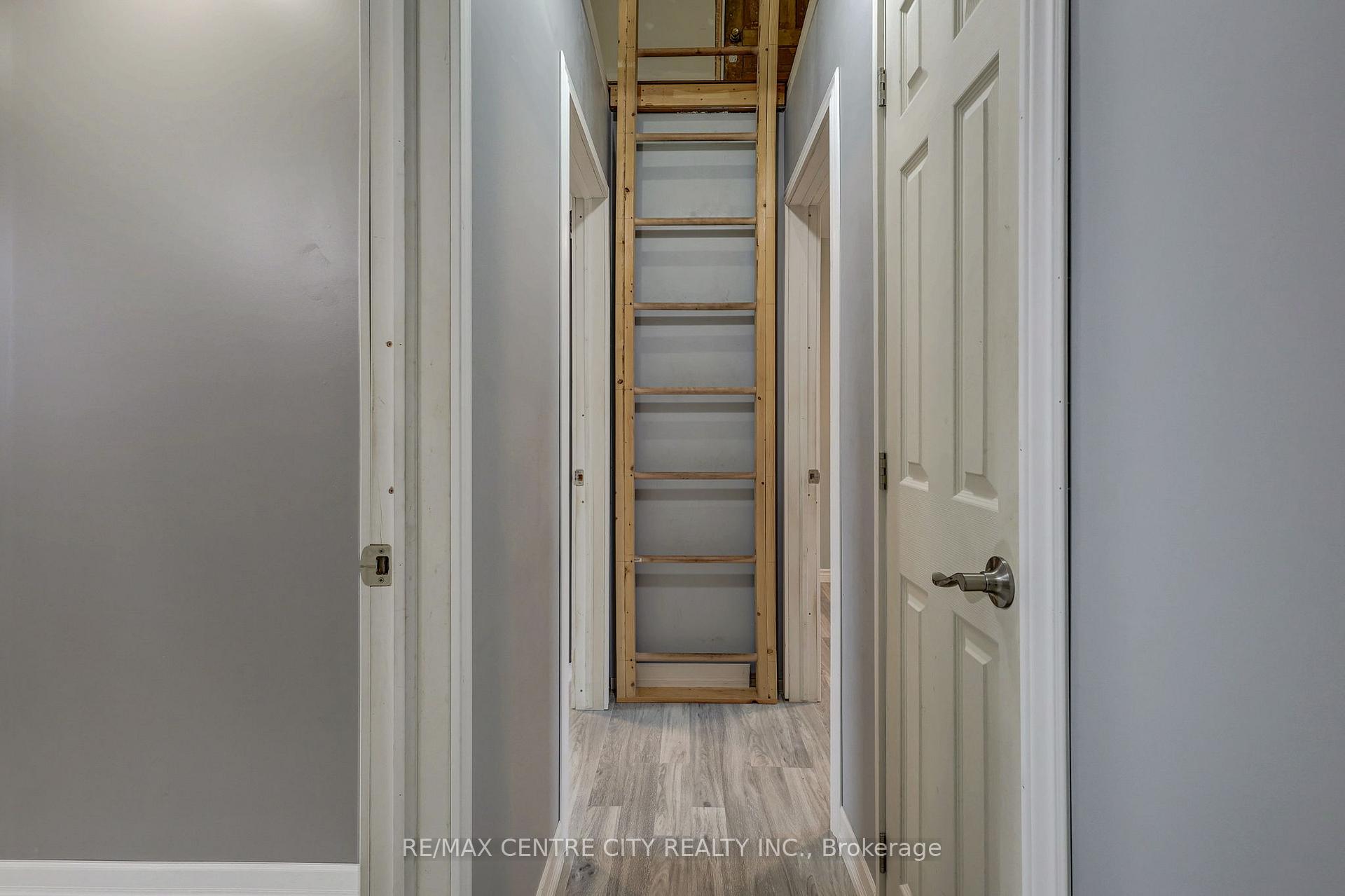 Photo 14 of 53 Park Avenue, St. Thomas — HOMEH