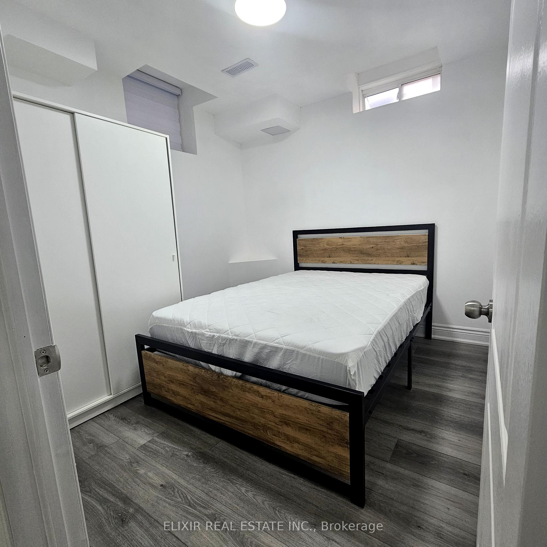 Photo 14 of 15 Cobriza Crescent, Brampton, Northwest Brampton — HOMEH