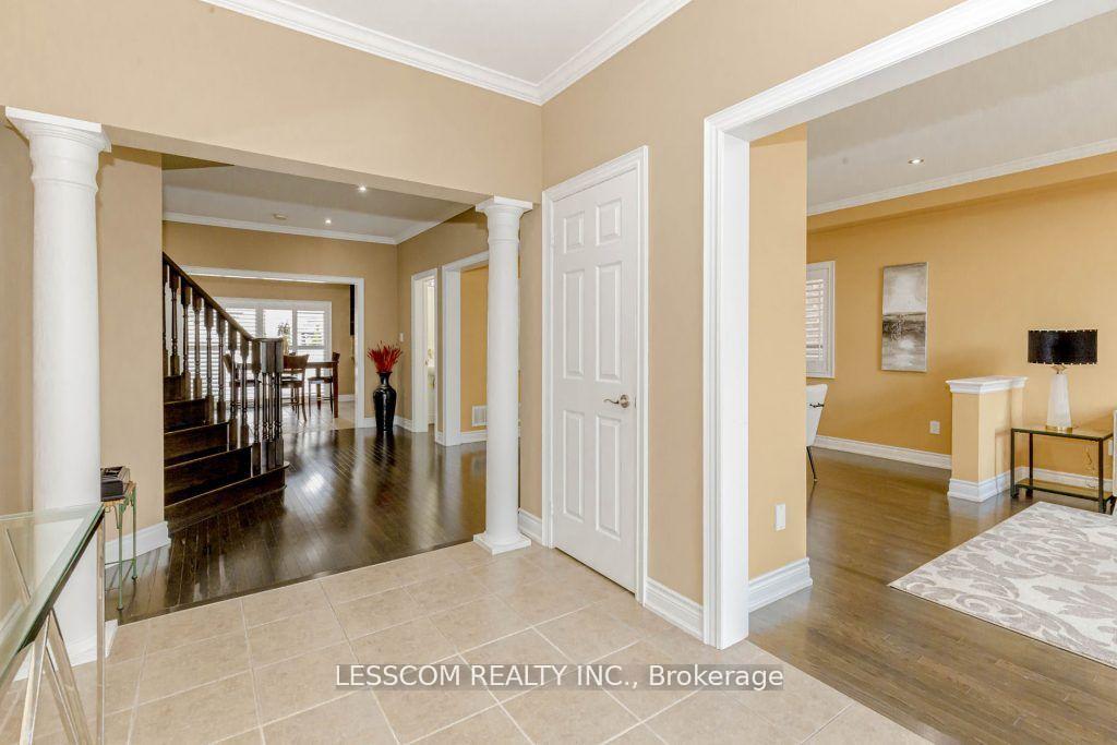 Photo 4 of 97 Royal West Drive, Brampton, Credit Valley — HOMEH