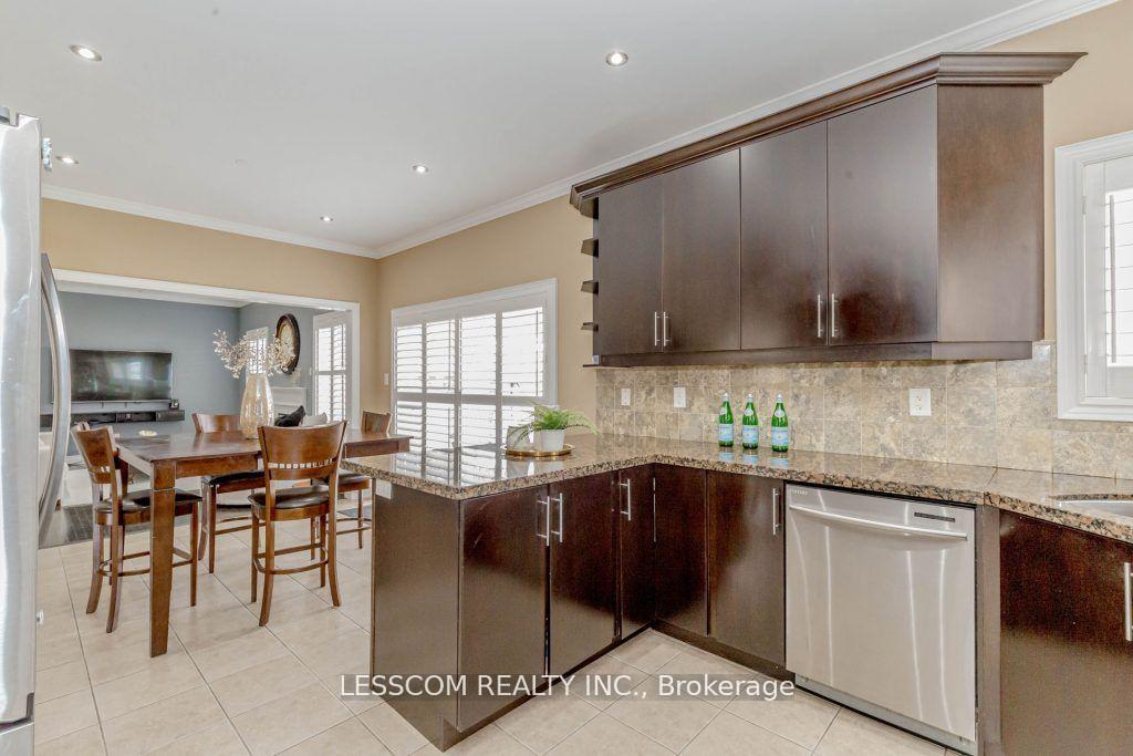 Photo 10 of 97 Royal West Drive, Brampton, Credit Valley — HOMEH