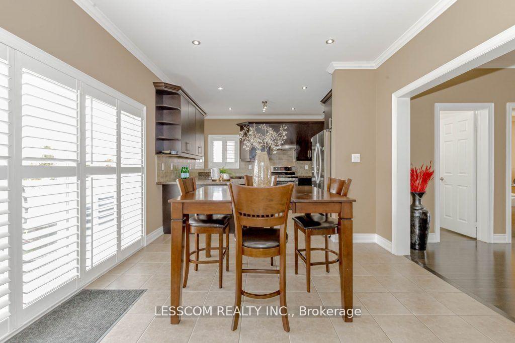 Photo 11 of 97 Royal West Drive, Brampton, Credit Valley — HOMEH