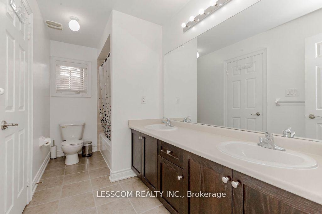 Photo 21 of 97 Royal West Drive, Brampton, Credit Valley — HOMEH