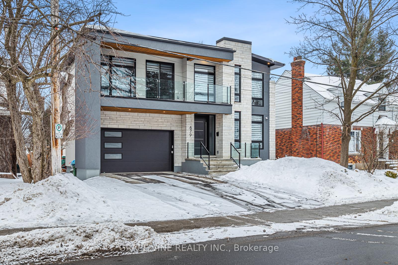 Front of 679 Broadview Avenue