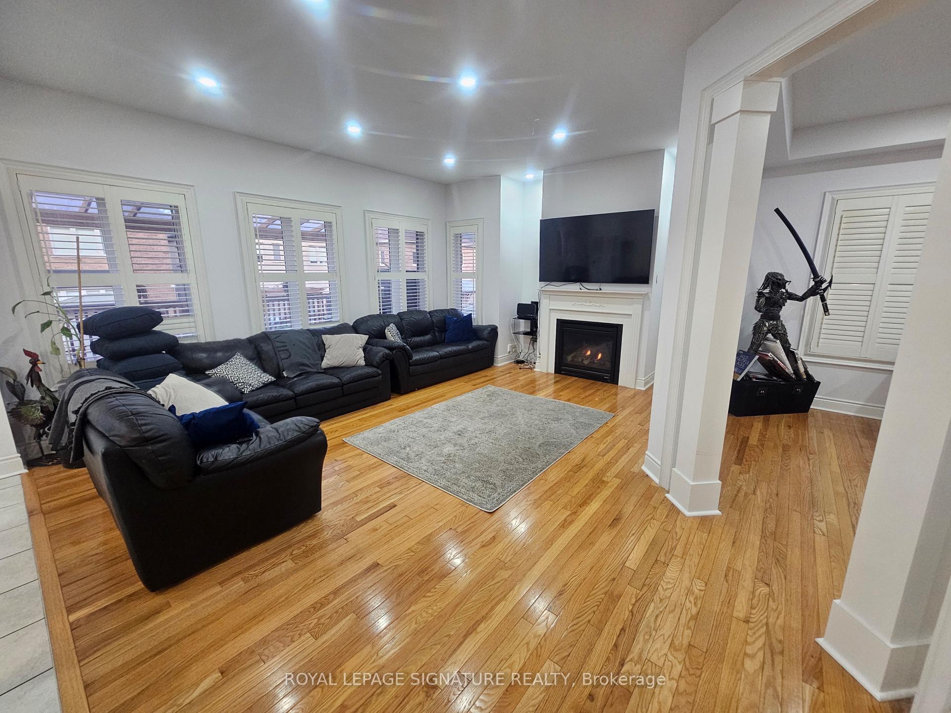 Photo 5 of 17 Lavallee Crescent, Brampton, Credit Valley — HOMEH