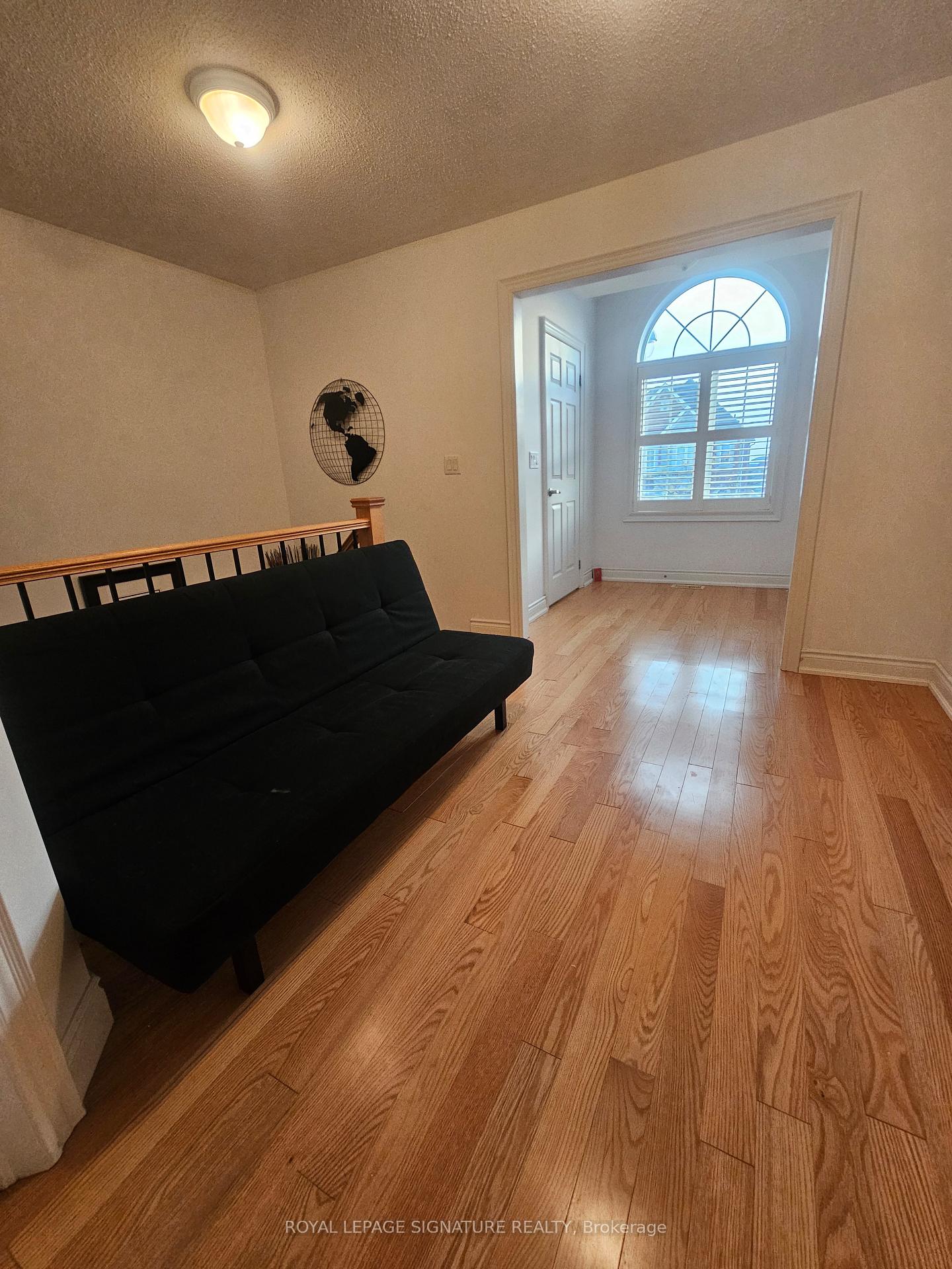 Photo 9 of 17 Lavallee Crescent, Brampton, Credit Valley — HOMEH