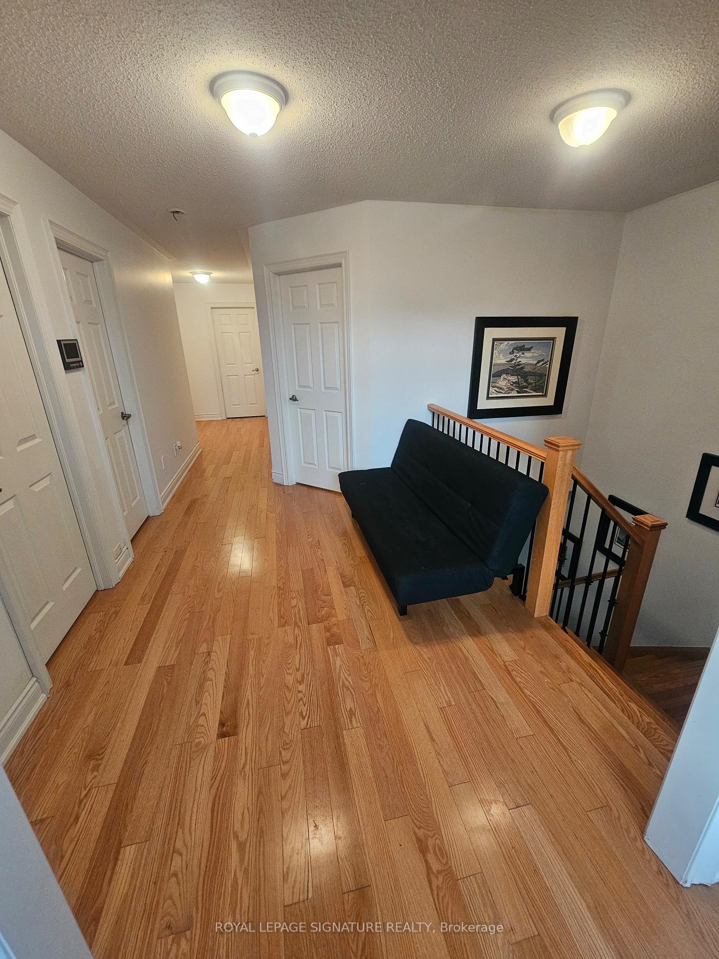 Photo 10 of 17 Lavallee Crescent, Brampton, Credit Valley — HOMEH