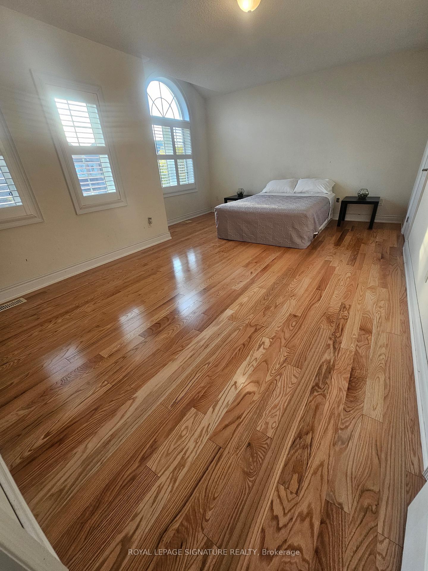 Photo 12 of 17 Lavallee Crescent, Brampton, Credit Valley — HOMEH