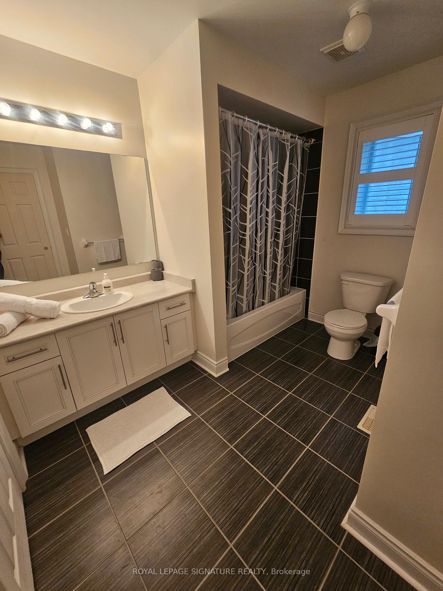 Photo 15 of 17 Lavallee Crescent, Brampton, Credit Valley — HOMEH