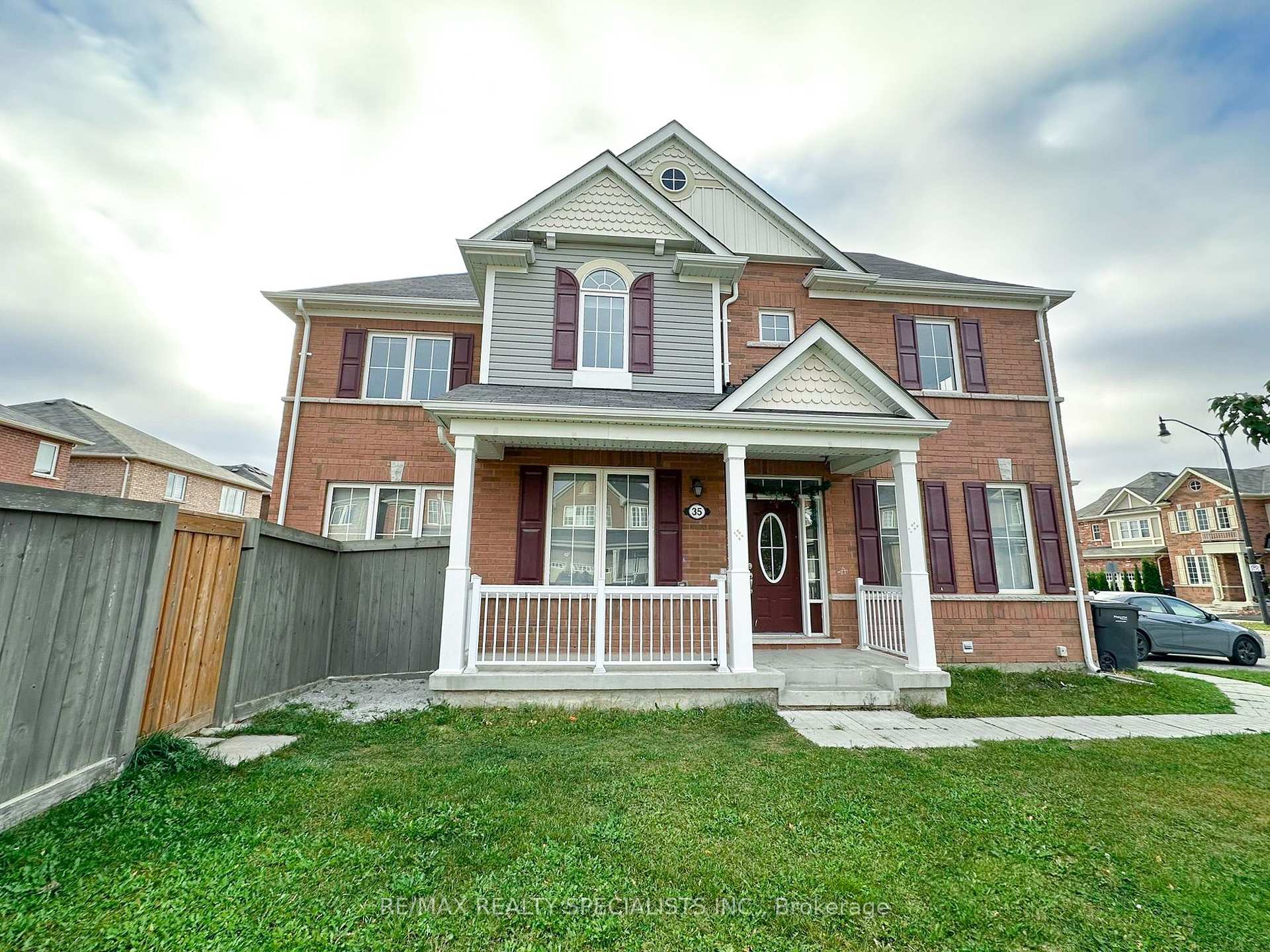 Photo 1 of 35 Minna Trail, Brampton, Northwest Brampton — HOMEH