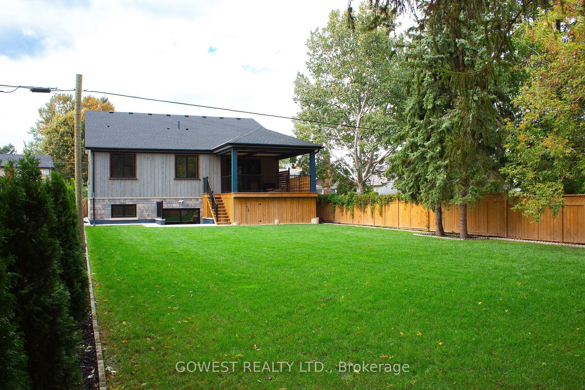 Photo 38 of 20 Tasker Street, St. Catharines, E. Chester — HOMEH