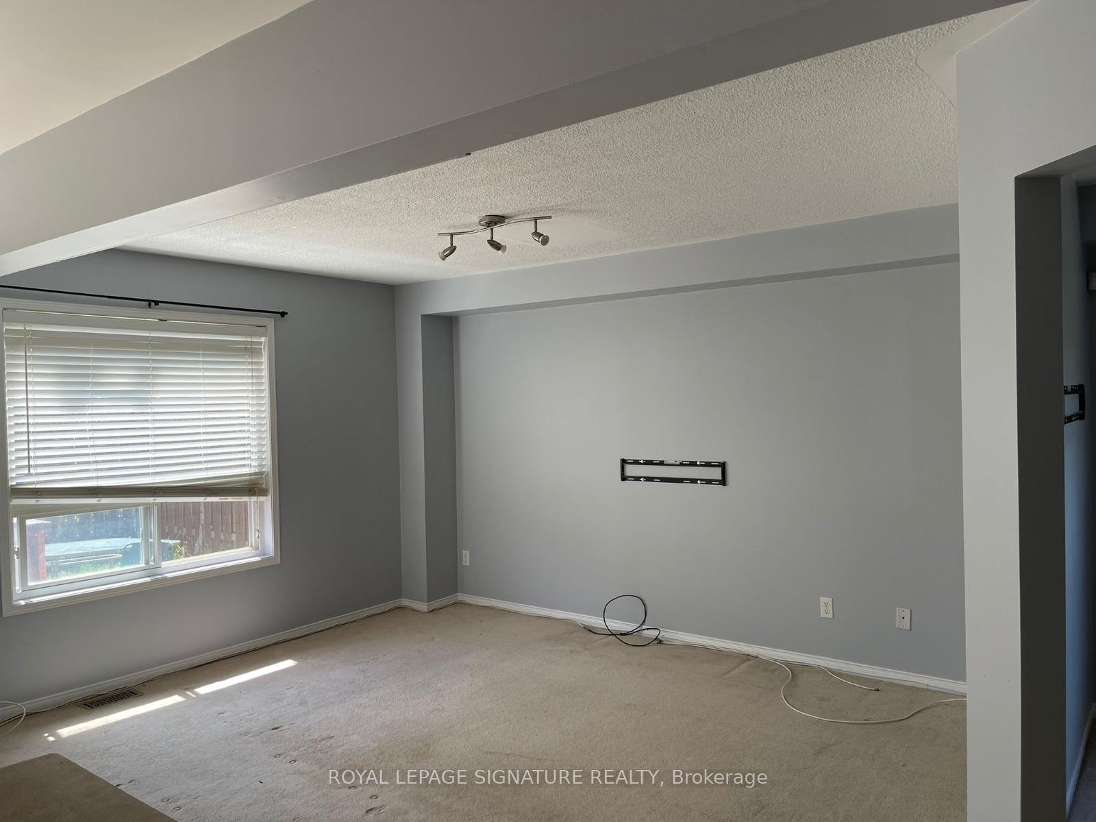 Photo 6 of 155 Sugarhill Drive, Brampton, Fletcher's Meadow — HOMEH