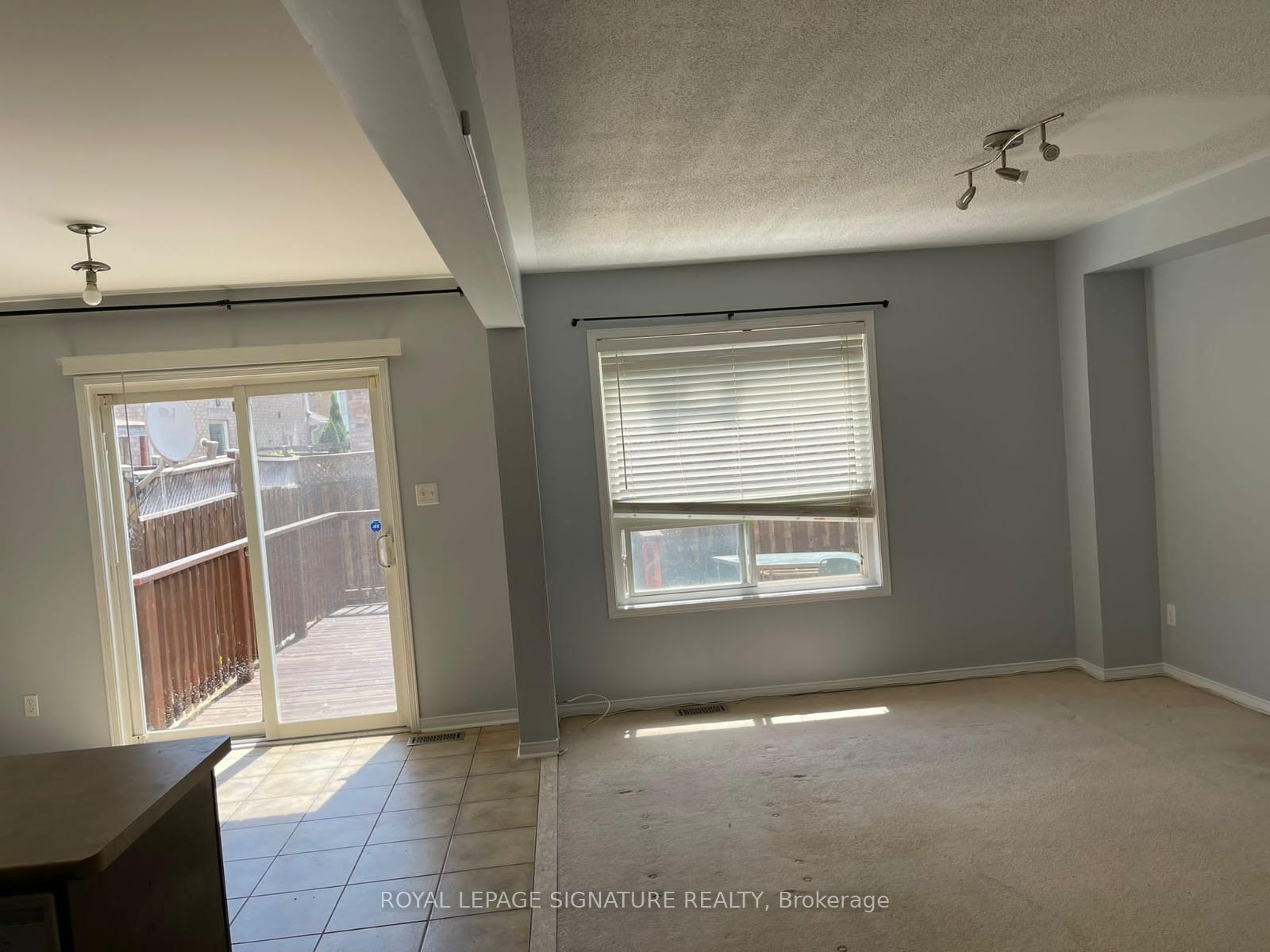 Photo 7 of 155 Sugarhill Drive, Brampton, Fletcher's Meadow — HOMEH